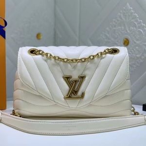 LV wave chain bag